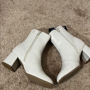 Vero Moda Off-White Ankle Booties